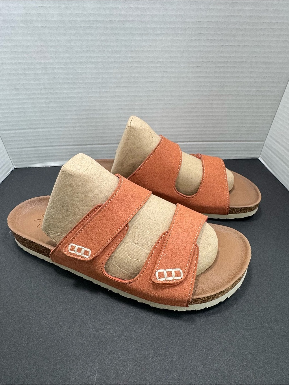 Sketchers Women's Luxe Foam  Spirit, 2-Strap Granola Sandal, Cork Sole, Size 10